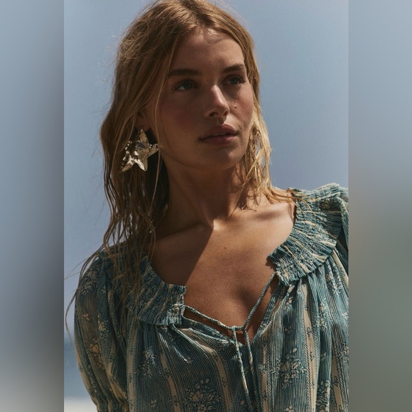 Free People Ursa Oversized Stud
Earrings - Picture 3 of 3